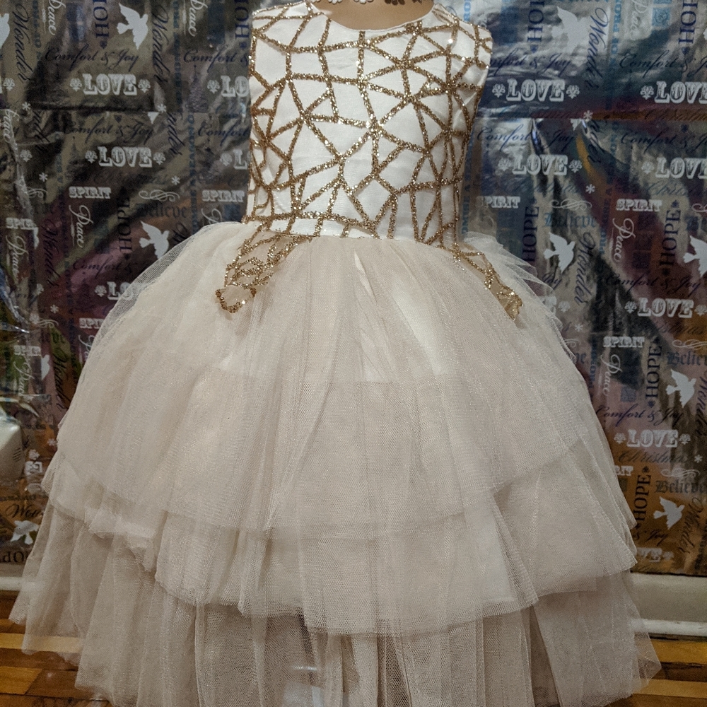 Ballerina dress from Yami All Boutique